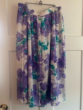 Retro Purple and Off-White Mid-Length Floral Skirt Women’s Size 16